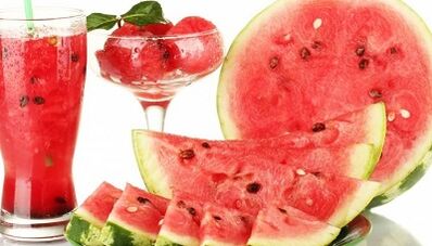 Ang diwa sa watermelon diet alang sa gibug-aton sa pagkawala